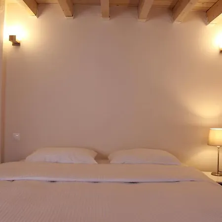 6 Tholou - The Acropolis Apartment Athens